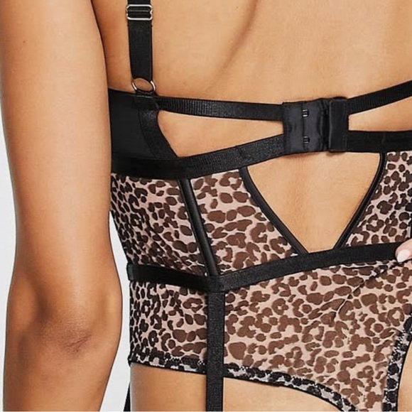 Lilah Mesh Underwired Body with Cut-Outs & Suspender Straps in Animal - Picture 3 of 3